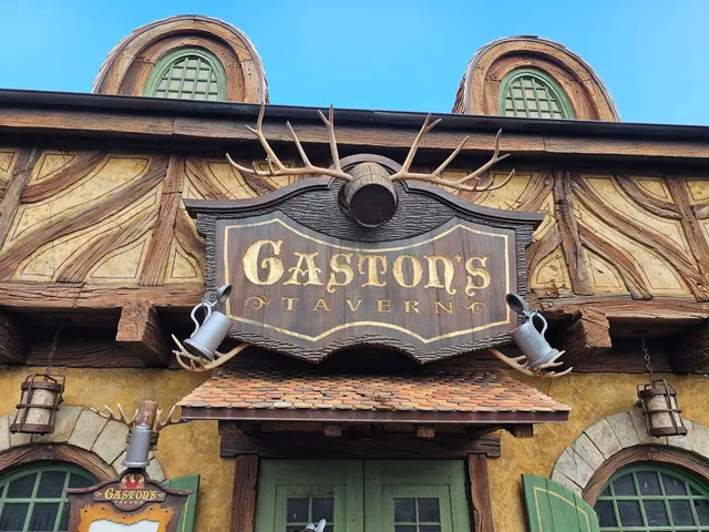 Gaston's Tavern