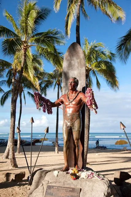Duke Paoa Kahanamoku Statue