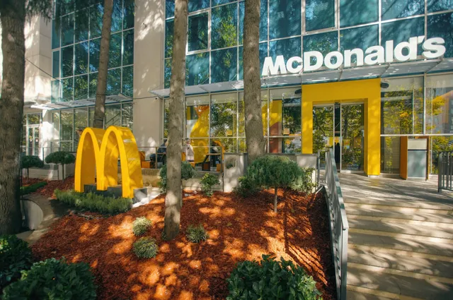 McDonald's Vazha-Pshavela Avenue