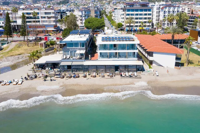 Sun Hotel by En Vie Beach