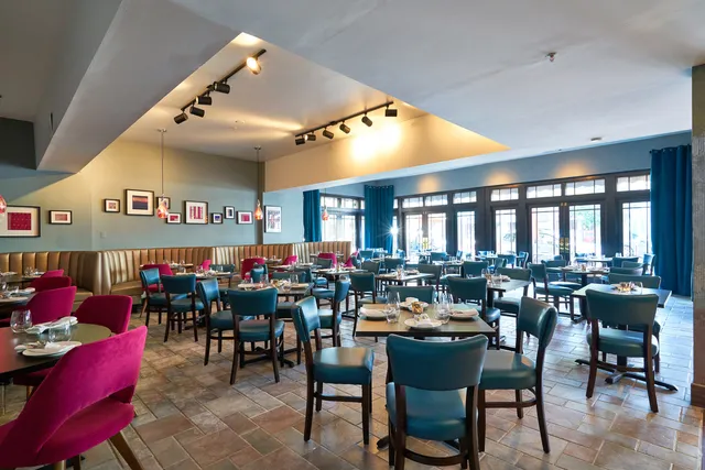 Aarzu Modern Indian Bistro