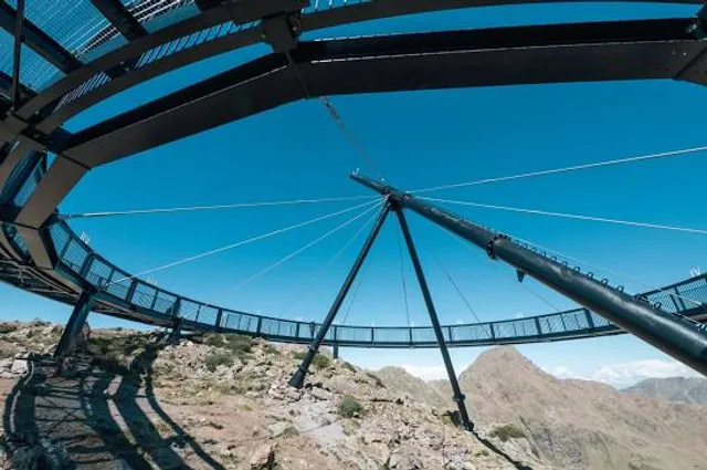 Tristaina Sundial Balcony