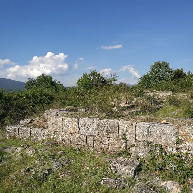 Necrópolis del castillo