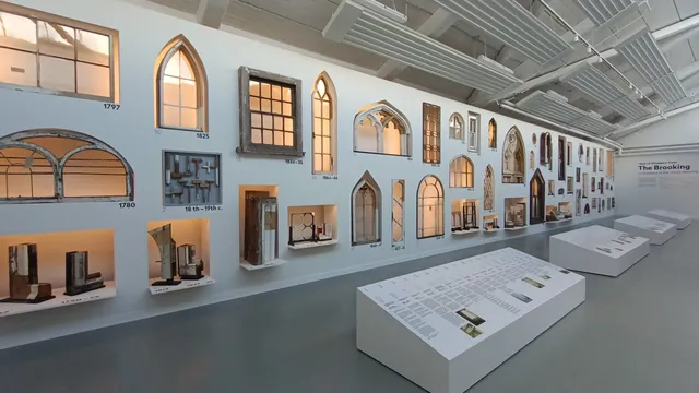 Villum Window Collection