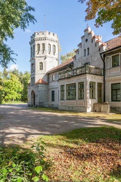 Maarjamäe Castle