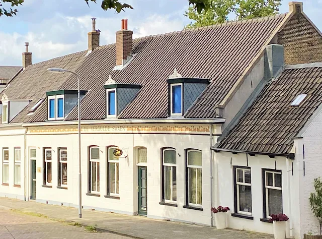 Historical Room The Gilded Swan