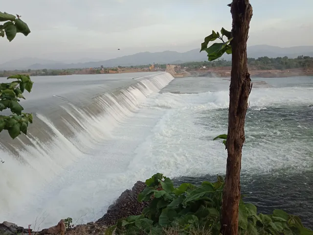 Garudeshwar Weir