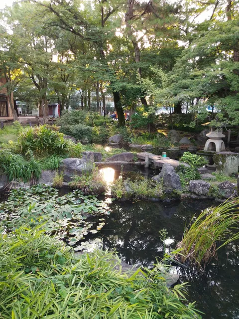 Amanuma Benten-ike Park