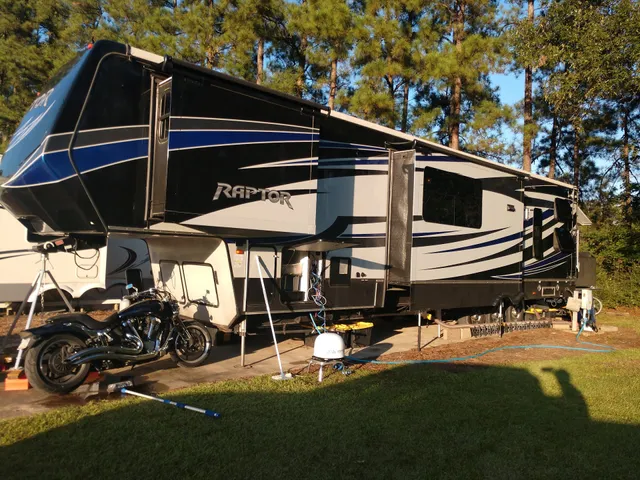 Smith Lake RV Park