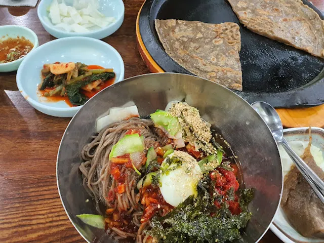 봉평메밀막국수