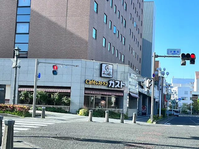 ガスト 松本中央店