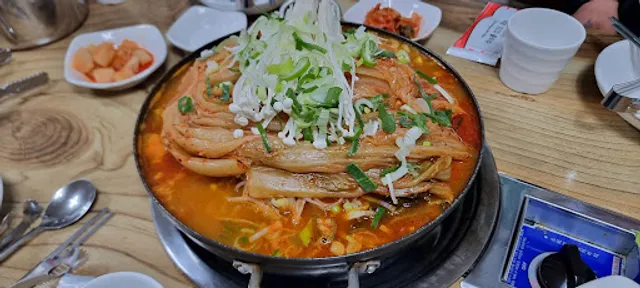 화랑골뼈감자탕