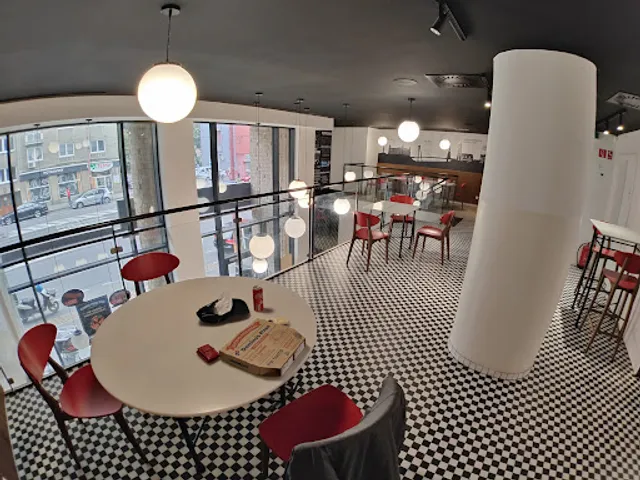 Domino's Pizza - Krížna