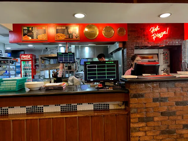Shakey's Pizza Parlor (500 Shaw)
