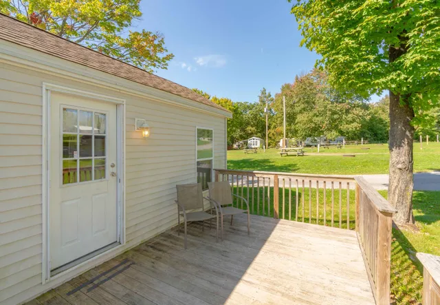 Sun Retreats Pleasant Acres Farm