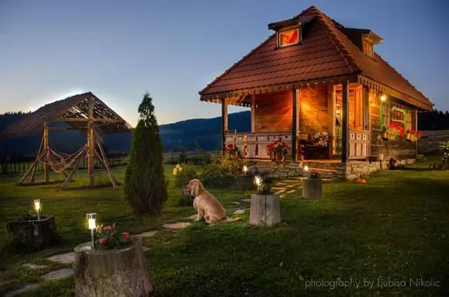 Seoski Turizam Golija - Domacinstvo Šekler