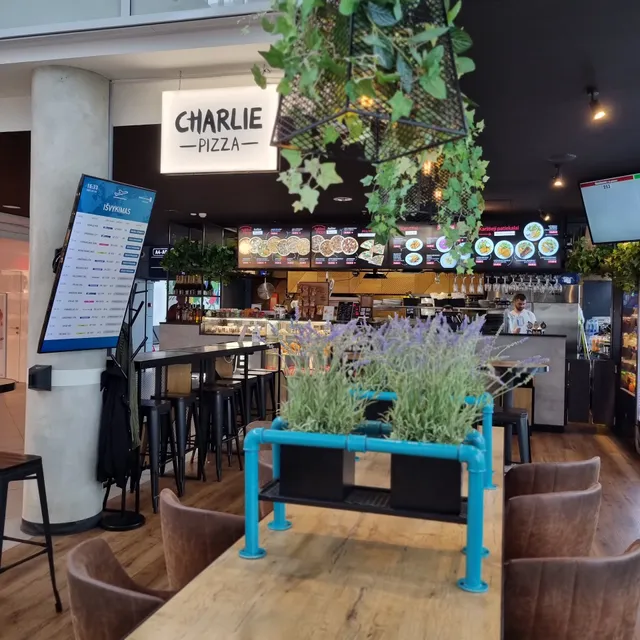 Charlie Pizza Vilniaus oro uostas