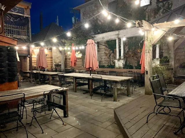 Third and Main Restaurant