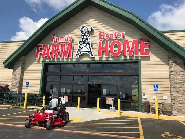 Family Center Farm & Home of Ozark