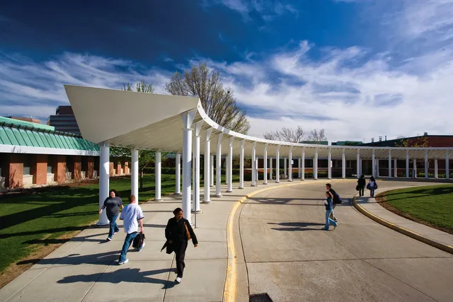 Roosevelt University - Schaumburg Campus