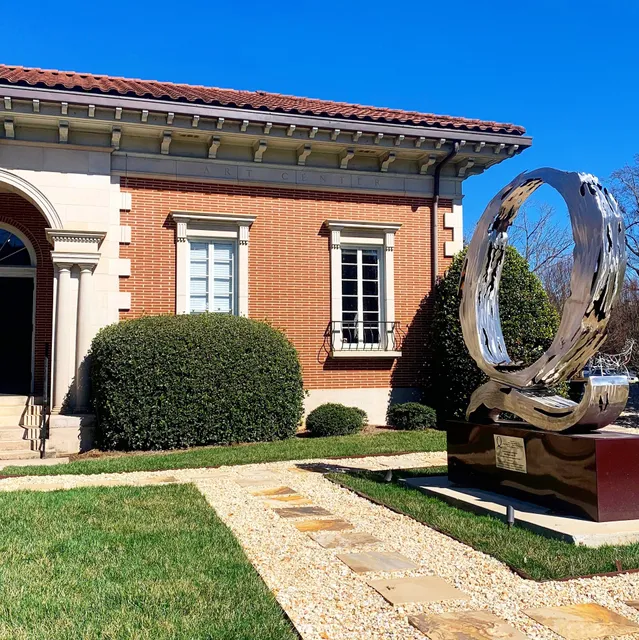 Quinlan Visual Arts Center