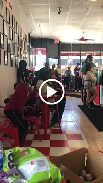 2 Scoops Ice Cream Eatery