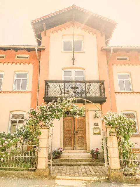 "Zur Dorfschänke", Hotel & Appartementhaus