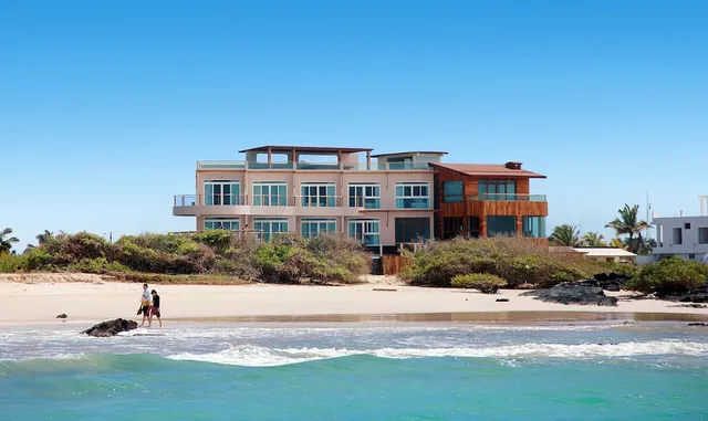 Iguana Crossing Hotel