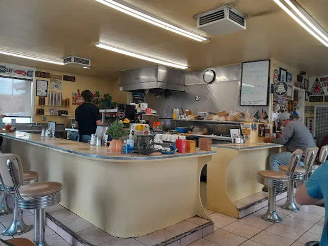 Emma Jean's Holland Burger Cafe