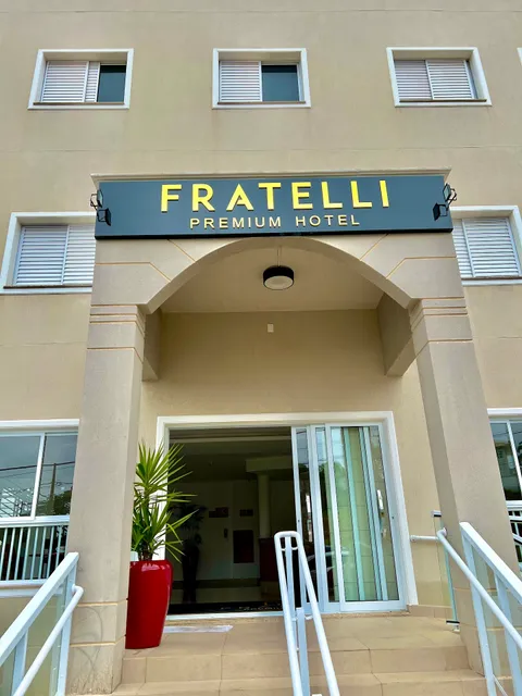 Fratelli Premium Hotel em Elói Mendes