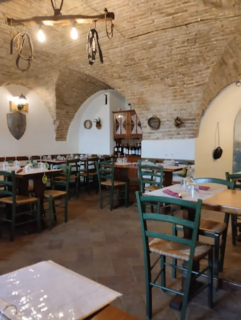 La Grotta dello Spuntino - Trattoria pizzeria