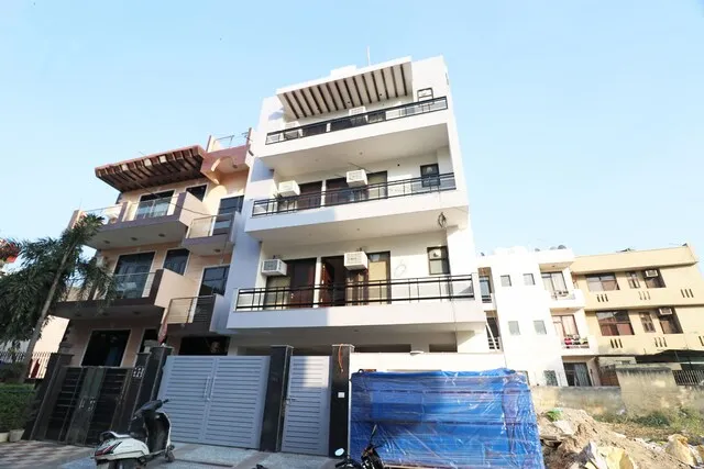 OYO 24514 Galleria Square