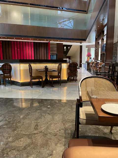 Bar And Lounge - Ramada Gurgaon Central
