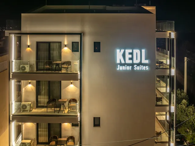 Kedl Junior Suites