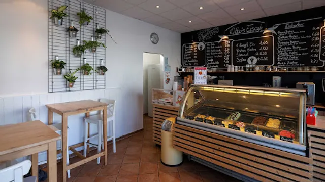 Otto's Ice Cream Café