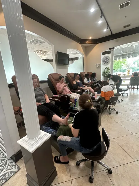 PG Nails & Spa (By BusBoys)
