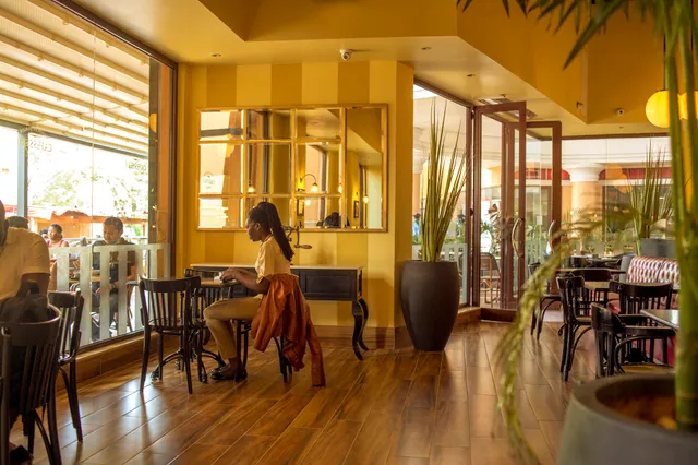 Cafesserie Acacia Mall