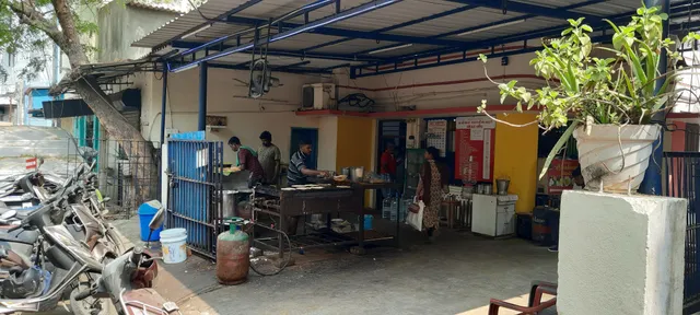 MYLAI KABALEESWARAR MESS