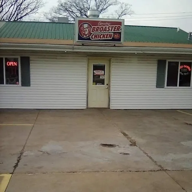 B & R Cafe with Slots