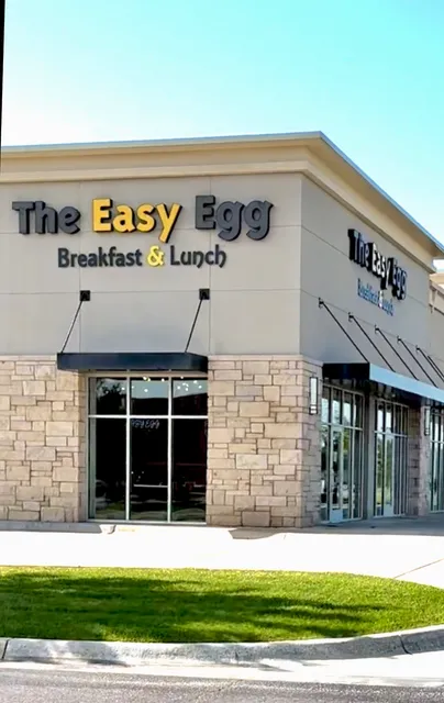 The Easy Egg Breakfast & Lunch