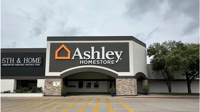 Ashley Store