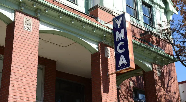 Atchison Family YMCA / Cray Community Center