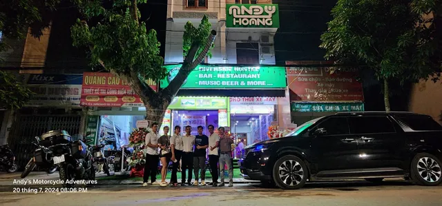 Andy Hoang Riverside Hostel Bar Restaurant Music Beer & More