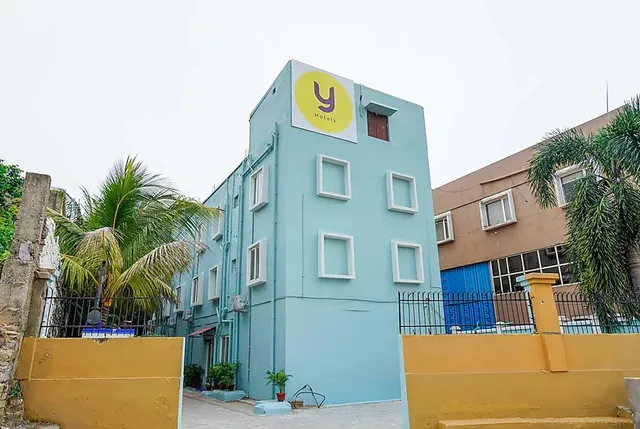 Hotel Ekamra Greens By Y Hotels