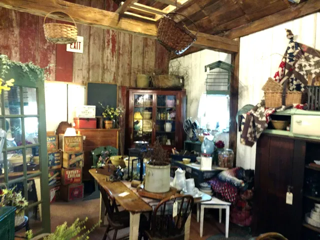 Red Barn Antiques