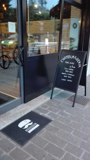L'Hamburgheria -la fabbrica del panino-