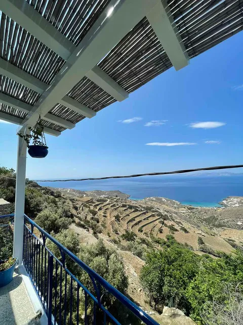 Kardiani Village Home