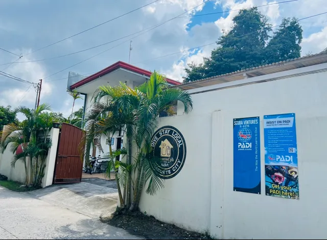 Housereef Scuba Ventures Dumaguete