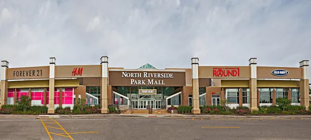 North Riverside Park Mall