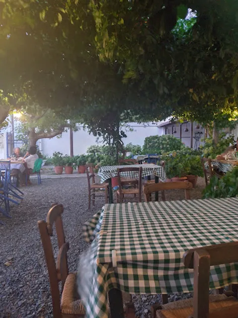 Delfinia Fish Taverna